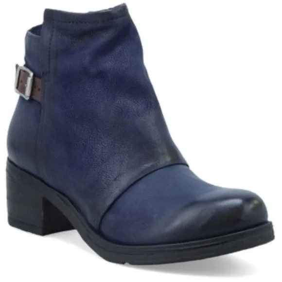 💙💙 Miz Mooz Navy Leather Ankle Boots 💙💙 - Picture 3 of 15